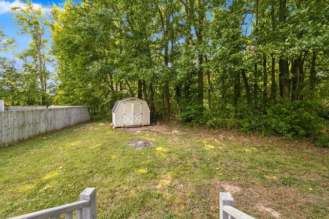 102 Westchester Dr, White House, TN 37188