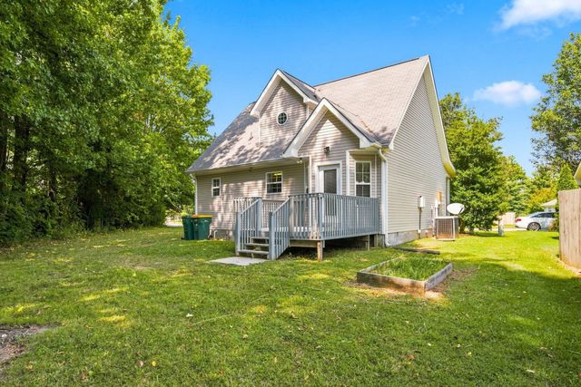102 Westchester Dr, White House, TN 37188