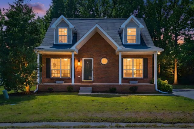 102 Westchester Dr, White House, TN 37188