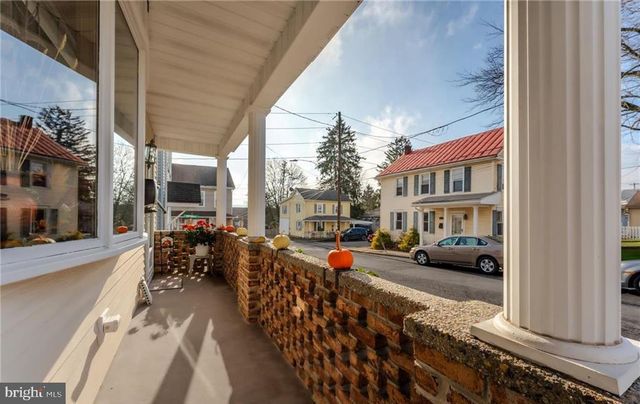 131 S WAYNE ST, Orwigsburg, PA 17961