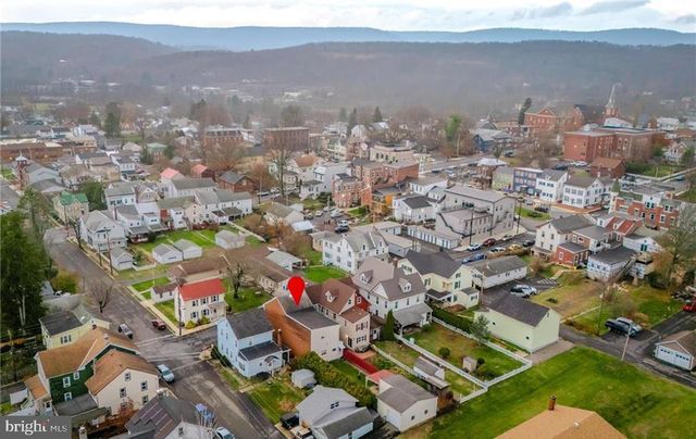 131 S WAYNE ST, Orwigsburg, PA 17961