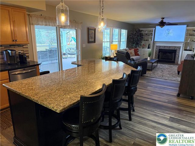 1022 COVERED BRIDGE CROSSING, Upper Macungie Twp, PA 18104