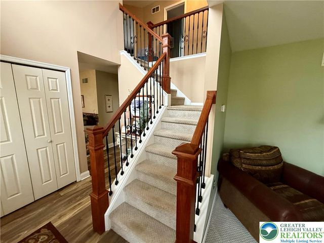 1022 COVERED BRIDGE CROSSING, Upper Macungie Twp, PA 18104