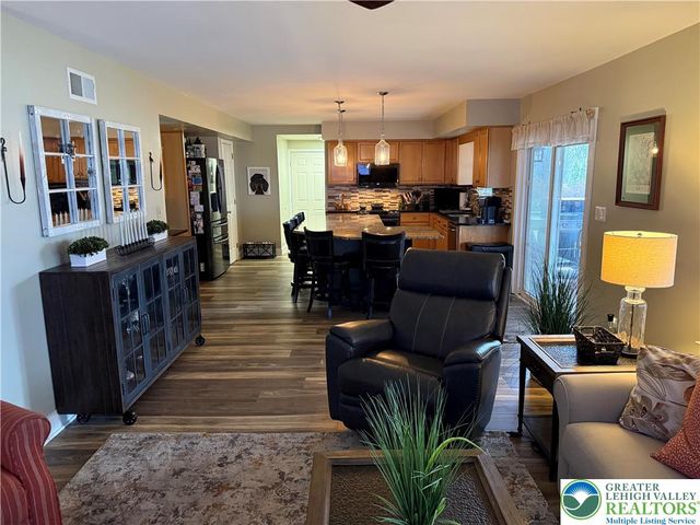 1022 COVERED BRIDGE CROSSING, Upper Macungie Twp, PA 18104