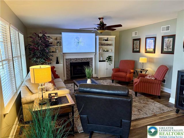 1022 COVERED BRIDGE CROSSING, Upper Macungie Twp, PA 18104