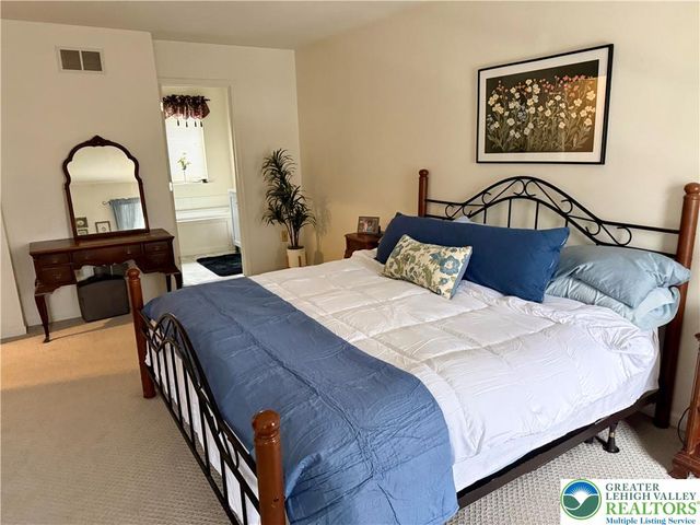 1022 COVERED BRIDGE CROSSING, Upper Macungie Twp, PA 18104