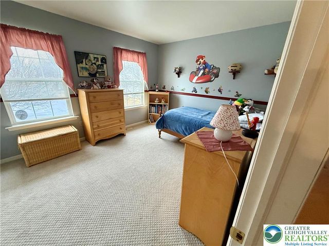 1022 COVERED BRIDGE CROSSING, Upper Macungie Twp, PA 18104