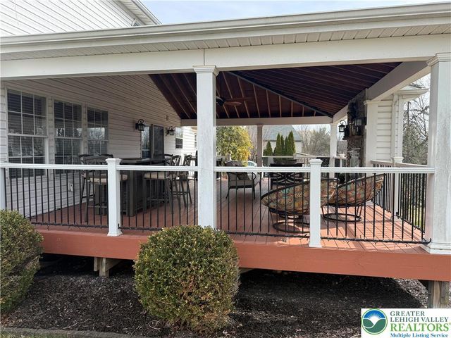 1022 COVERED BRIDGE CROSSING, Upper Macungie Twp, PA 18104