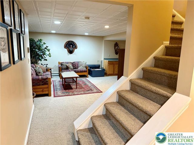 1022 COVERED BRIDGE CROSSING, Upper Macungie Twp, PA 18104