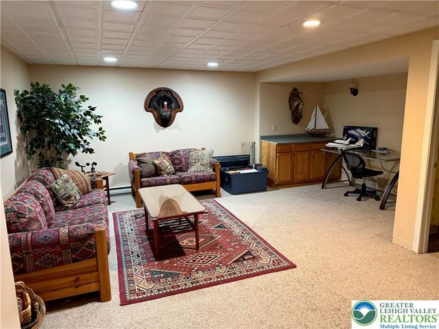 1022 COVERED BRIDGE CROSSING, Upper Macungie Twp, PA 18104