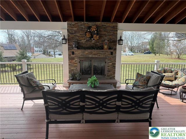 1022 COVERED BRIDGE CROSSING, Upper Macungie Twp, PA 18104