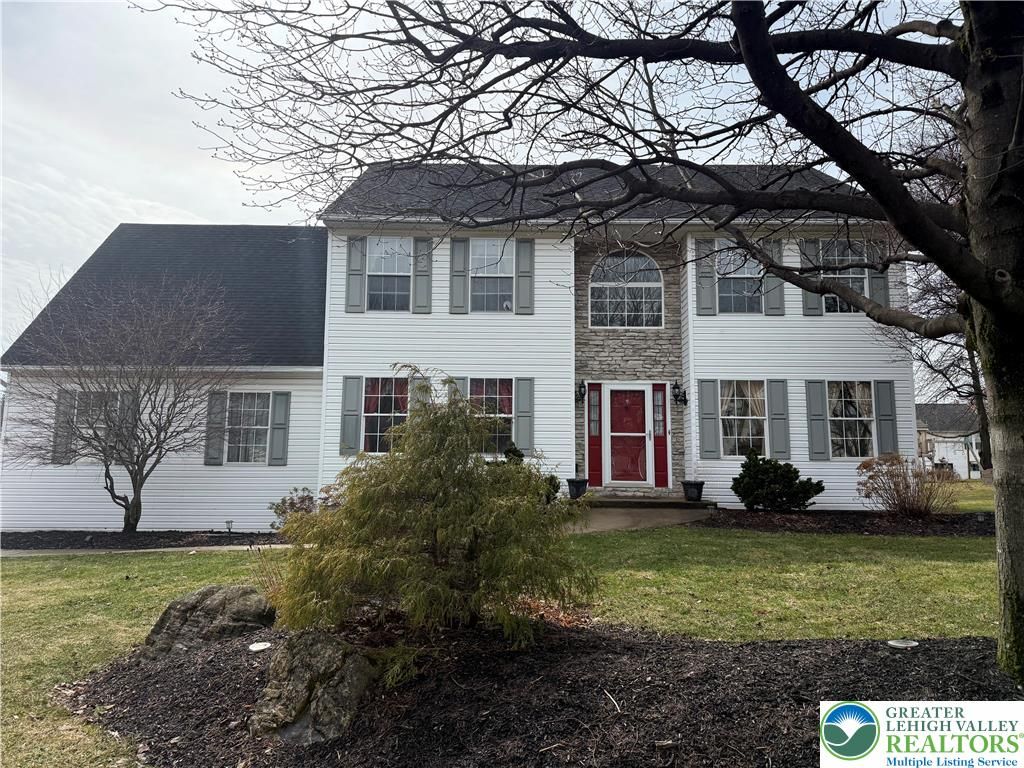 1022 COVERED BRIDGE CROSSING, Upper Macungie Twp, PA 18104