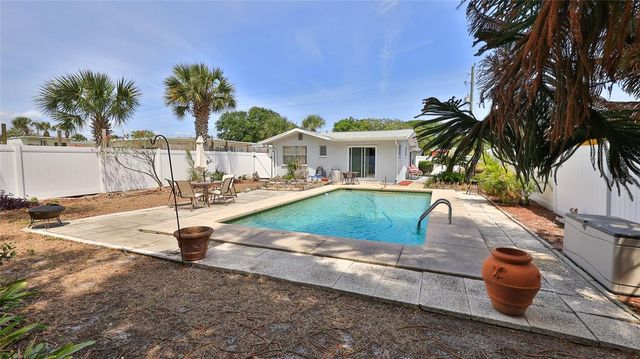 322 ZELDA BOULEVARD, Daytona Beach, FL 32118