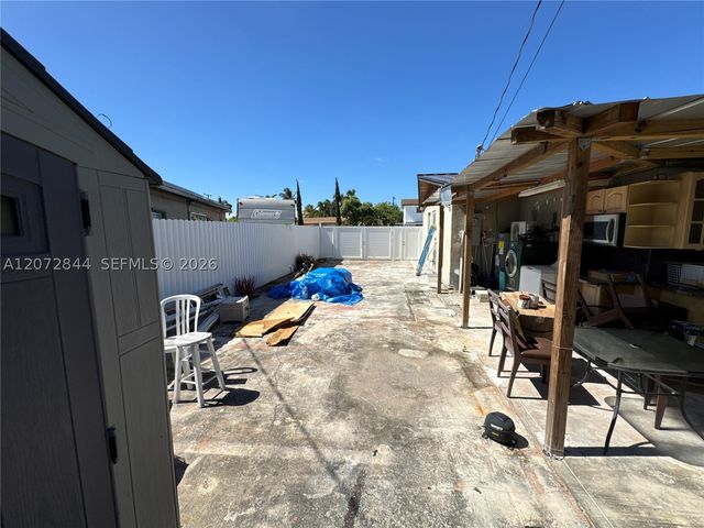 5500 NW 178th Ter, Miami Gardens, FL 33055