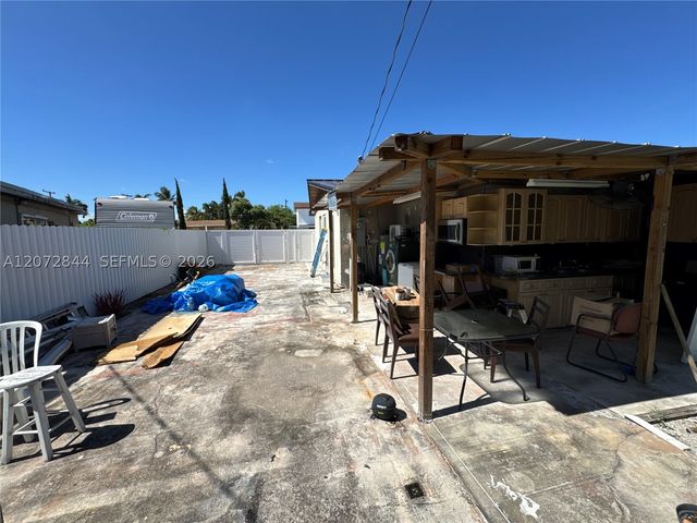 5500 NW 178th Ter, Miami Gardens, FL 33055