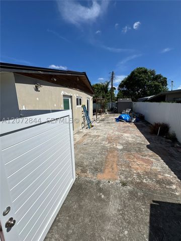 5500 NW 178th Ter, Miami Gardens, FL 33055