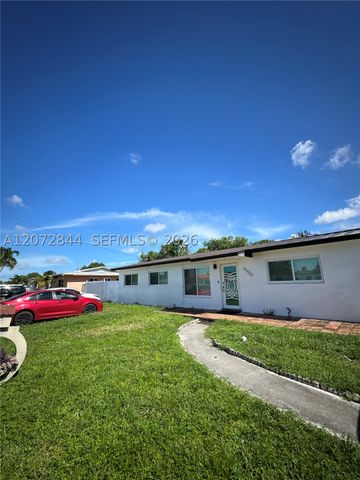 5500 NW 178th Ter, Miami Gardens, FL 33055