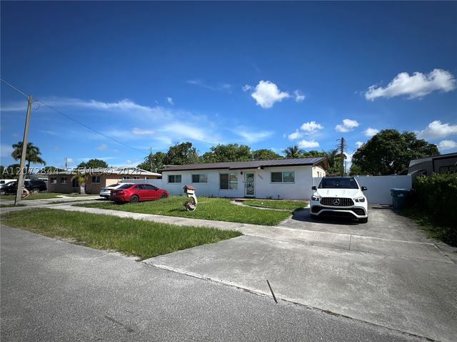 5500 NW 178th Ter, Miami Gardens, FL 33055