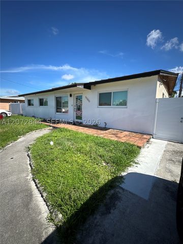 5500 NW 178th Ter, Miami Gardens, FL 33055