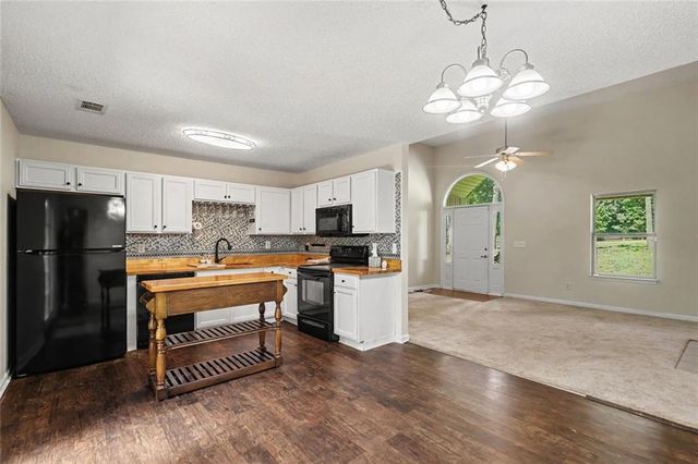 11045 Buchanan Highway, Temple, GA 30179