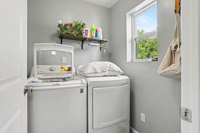 1232 Ellery Grove Court, Vicksburg Vllg, MI 49097