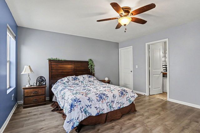 1232 Ellery Grove Court, Vicksburg Vllg, MI 49097