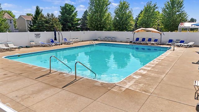 1232 Ellery Grove Court, Vicksburg Vllg, MI 49097