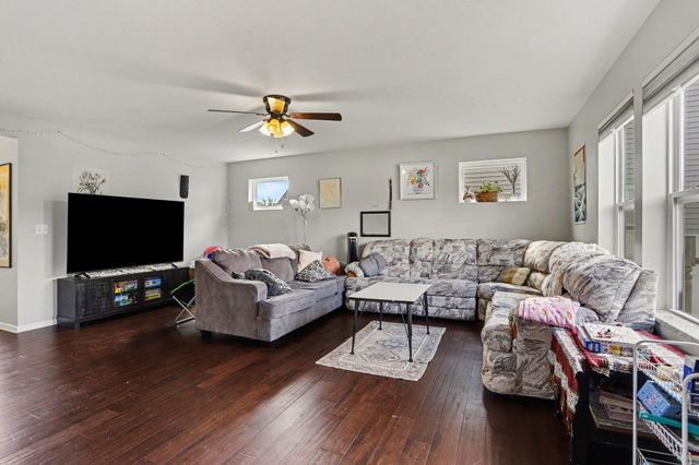1232 Ellery Grove Court, Vicksburg Vllg, MI 49097