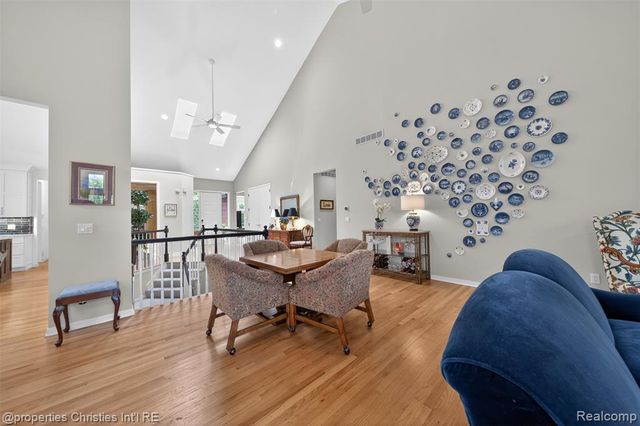 6390 Country Shire Lane, West Bloomfield, MI 48323