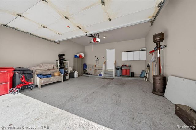 6390 Country Shire Lane, West Bloomfield, MI 48323