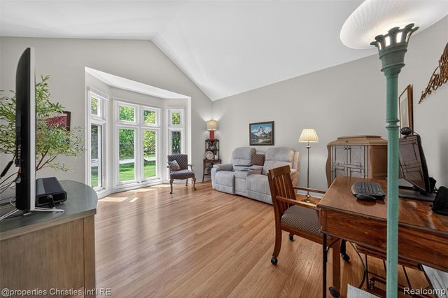 6390 Country Shire Lane, West Bloomfield, MI 48323