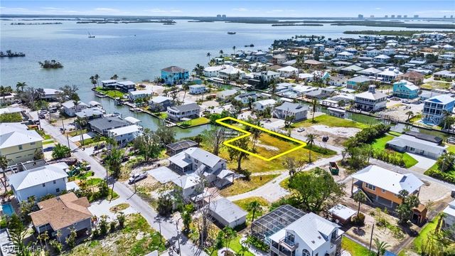 191 Bahia VIA, Fort Myers Beach, FL 33931