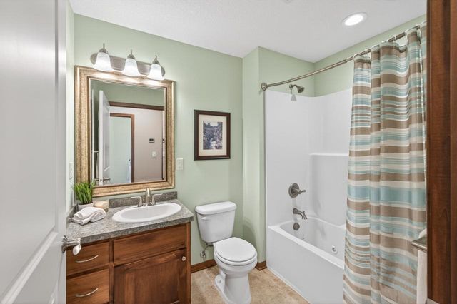 9155 Wild Plum Drive, Chisago City, MN 55013