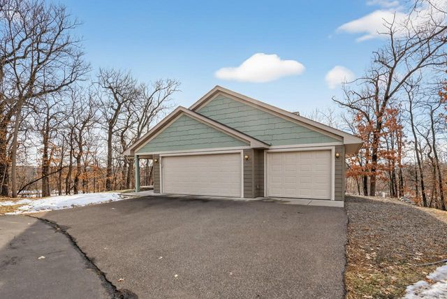 9155 Wild Plum Drive, Chisago City, MN 55013