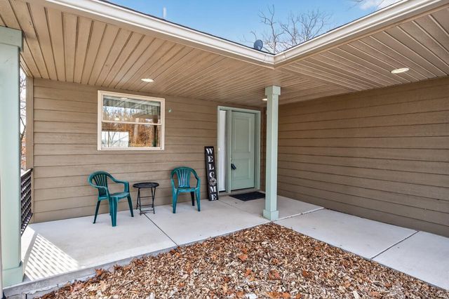 9155 Wild Plum Drive, Chisago City, MN 55013