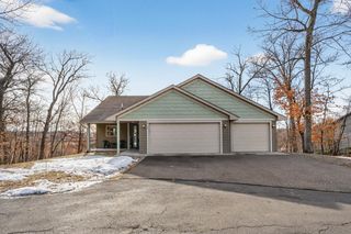 9155 Wild Plum Drive, Chisago City, MN 55013
