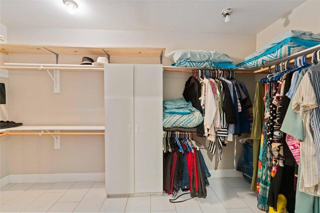 201 Midway Drive, Baytown, TX 77521