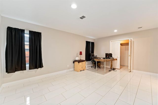 201 Midway Drive, Baytown, TX 77521