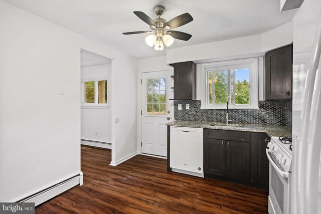 190 MAPLE AVE, Belmont Hills, PA 19004