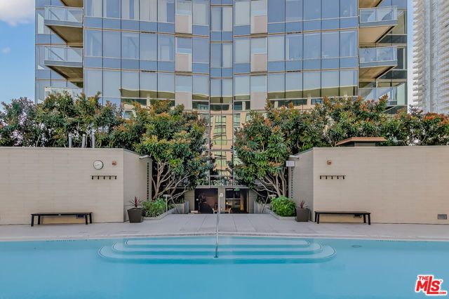 1155 S Grand Avenue 1707, Los Angeles, CA 90015