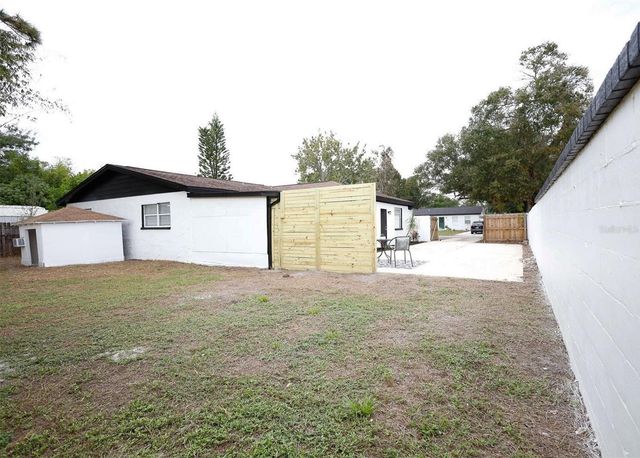 3806 W WALLACE AVENUE, Tampa, FL 33611