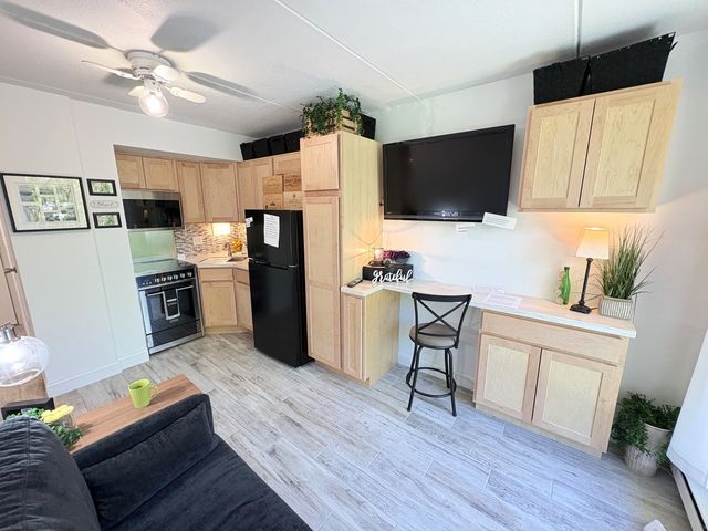 255 S West Avenue S 403, Elmhurst, IL 60126