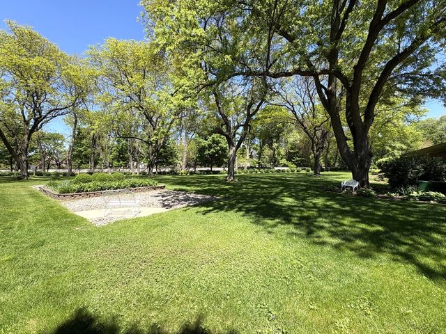 255 S West Avenue S 403, Elmhurst, IL 60126