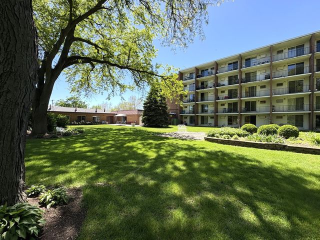 255 S West Avenue S 403, Elmhurst, IL 60126