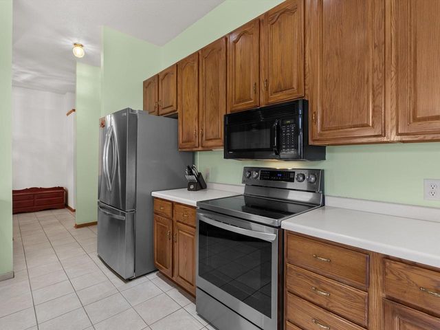 1408 Prairie LANE, Sheboygan Falls, WI 53085