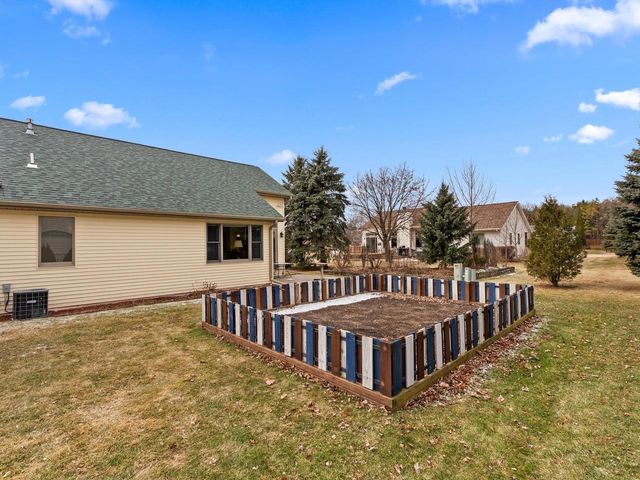 1408 Prairie LANE, Sheboygan Falls, WI 53085