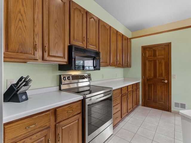 1408 Prairie LANE, Sheboygan Falls, WI 53085