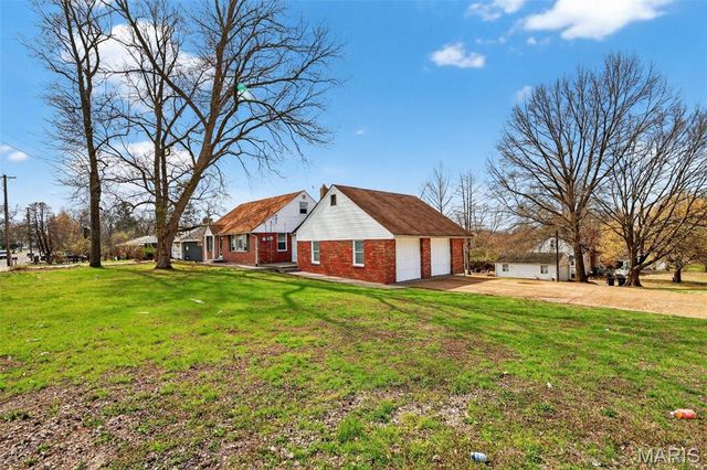 6009 Bermuda Drive, St Louis, MO 63135