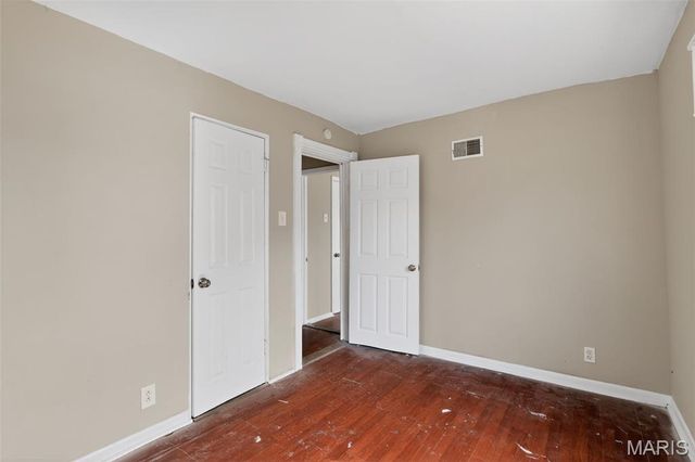 6009 Bermuda Drive, St Louis, MO 63135