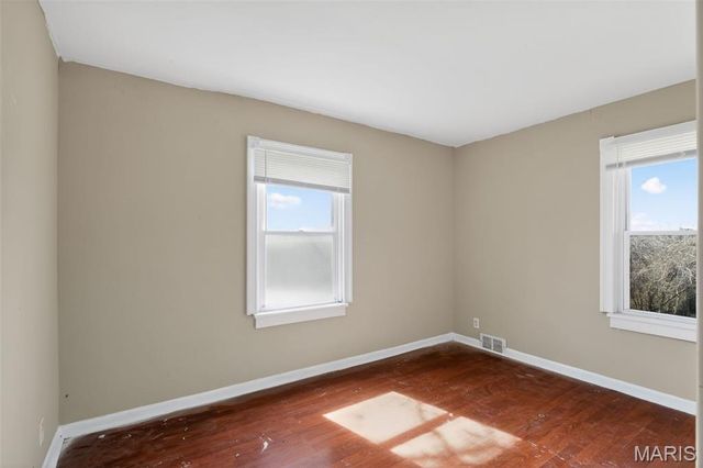 6009 Bermuda Drive, St Louis, MO 63135